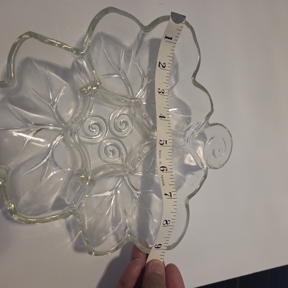 Source Unknown Clear Glass Floral Serving Dish - Picture 5 of 6
